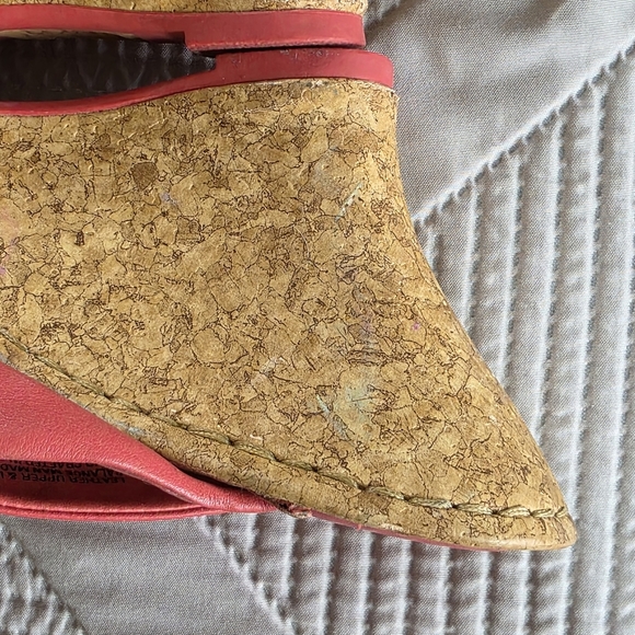Born Women's Cork Wedge Leather Sandal, Size 8 - Picture 8 of 9